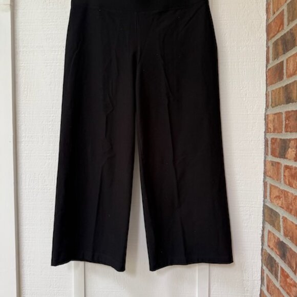 Eileen Fisher Black Crepe, Viscose blend, wide leg cropped pants, Women's M - Picture 4 of 5